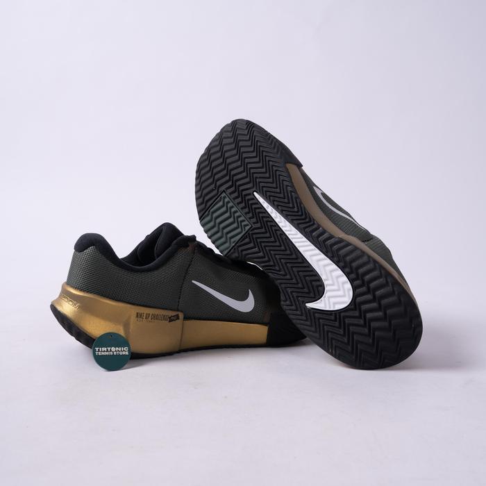 Sepatu Tenis Nike GP Challenge Pro Cly Camo Green Tennis Shoes
