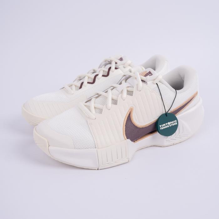 Sepatu Tenis Nike GP Challenge Pro Brown