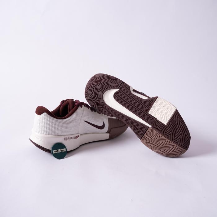 Sepatu Tenis Nike GP Challenge Pro Barely Volt