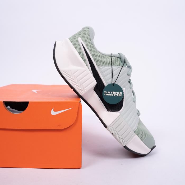 Sepatu Tenis Nike GP Challenge Pro Lava Court
