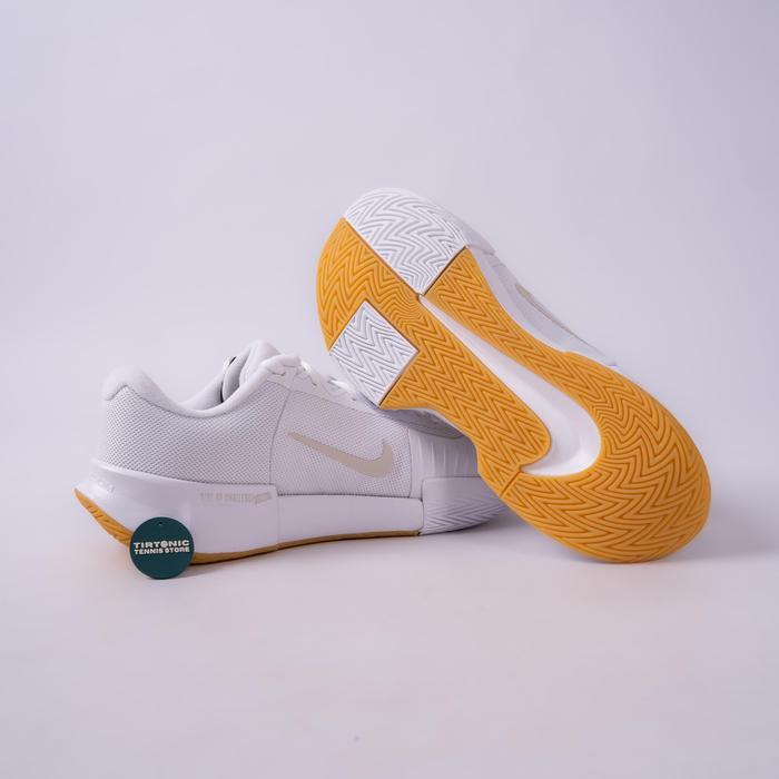 Sepatu Tenis Nike GP Challenge Pro Court