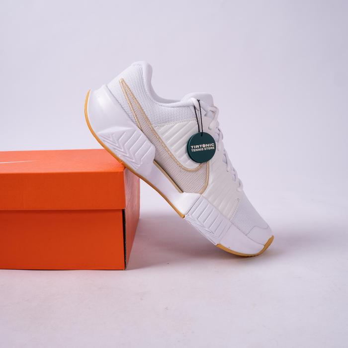 Sepatu Tenis Nike GP Challenge Pro Court
