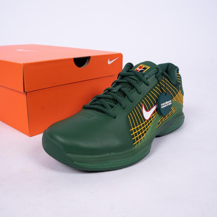 Sepatu Tenis Nike Vapor 12 Hypersmash Court