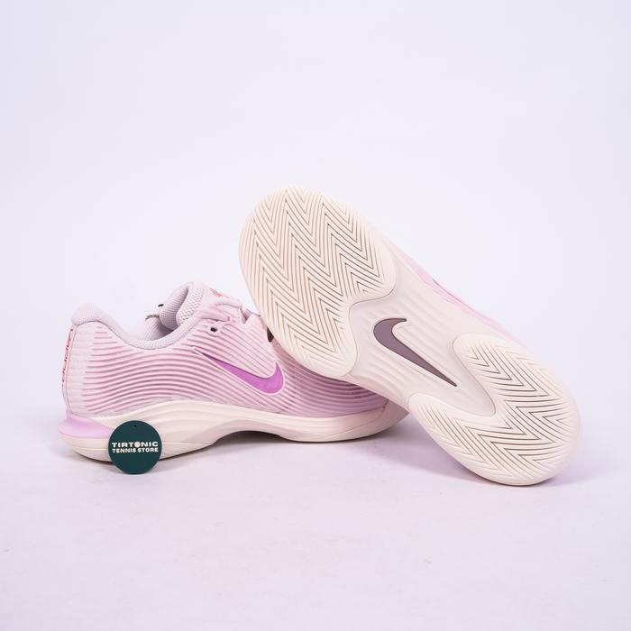 Sepatu Tenis Nike Vapor 12