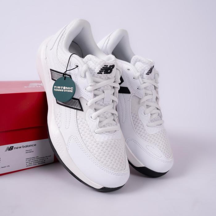 Sepatu Tennis New Balance 696 W Court Shoes