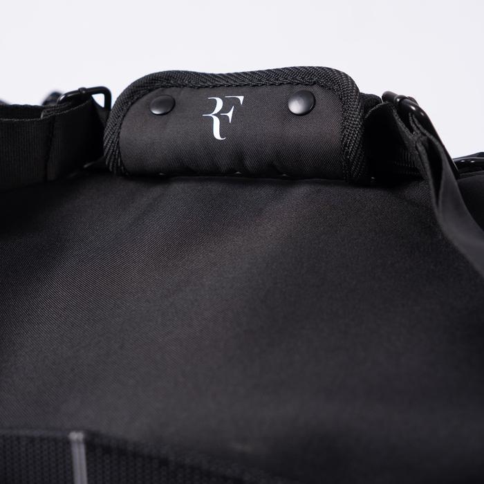 Tas Tenis Wilson RF Practice Racquet 6R Duffle Tennis Bag